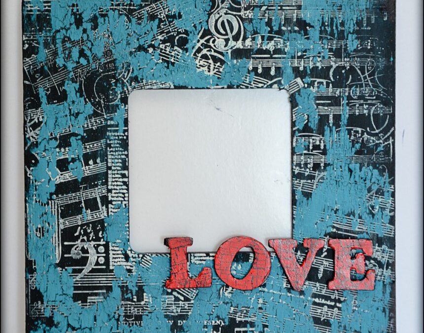 Stampendous NEW 8″ X 8″ Stamps – Wood Love Frame